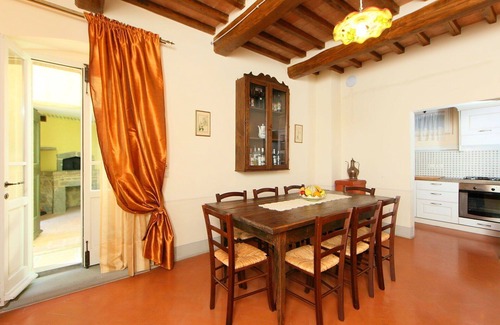 Cortona Villa | Beautiful private villa for 6 guests with A/C, WIFI, private pool, TV, patio and pets allowed