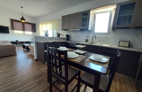 Ierapetra Apartment | Beautiful panoramic apartment in Agia Fotia Sitia