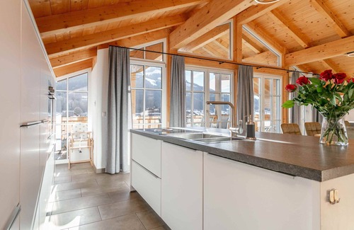 Lauterbach Apartment | Beautiful penthouse near the Brixen ski area