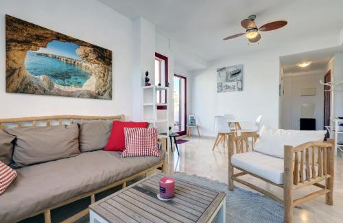 Bahia de Casares Apartment | Beautiful penthouse with sea views