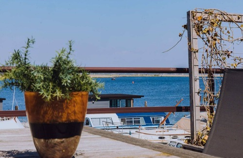 Municipality of Uitgeest Apartment | Beautiful penthouse with a view over the lake
