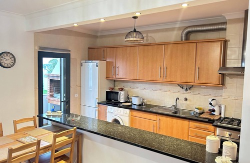 Pera Apartment | Beautiful pool apartment with sea view