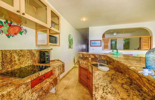Akumal Condo | Beautiful pool side ground floor unit with direct beach access , WiFi and AC.