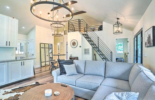 Prescott House | Beautiful Prescott Cottage with Chic Patios!