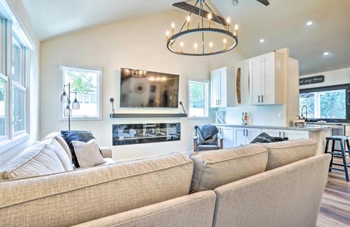 Prescott House | Beautiful Prescott Cottage with Chic Patios!
