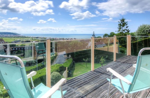 Benerville-sur-Mer House | Beautiful private villa with WIFI, TV, terrace, pets allowed, panoramic view and parking