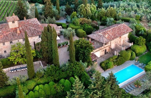 Greve in Chianti Villa | Beautiful private villa for 21 people with A/C, private pool, WIFI and TV