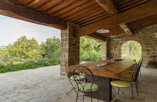 Radda in Chianti Villa | Beautiful private villa for 12 guests with WIFI, private pool, A/C, close to Greve In Chianti
