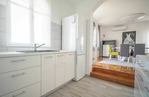 Klenovica House | Beautiful private villa for 10 people with WIFI, private pool, A/C, TV and terrace