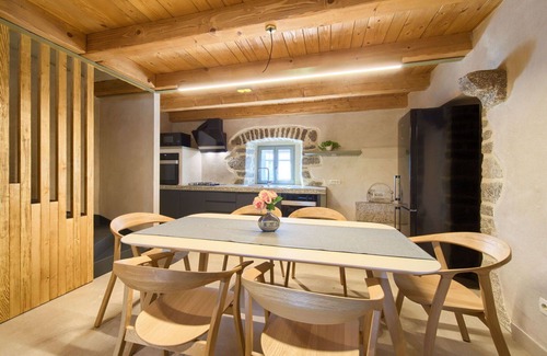 Nenadici House | Beautiful private villa for 6 guests with private pool, hot tub, WIFI, A/C, TV and terrace