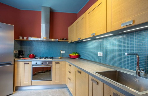 Laveno Villa | Beautiful private villa for 9 people with WIFI, TV, terrace and parking