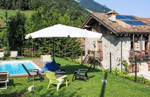 Coltura Villa | Beautiful private villa with private pool, WIFI, TV, patio, pets allowed and panoramic view