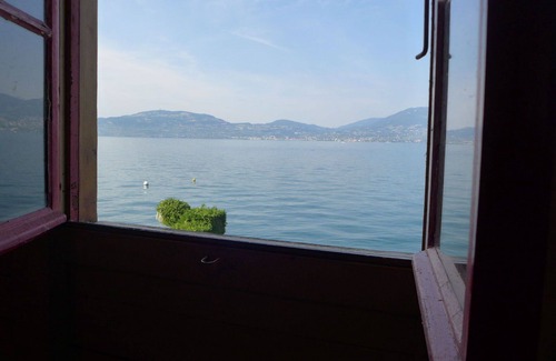 Aran House | Beautiful private villa for 8 people with TV, terrace and panoramic view