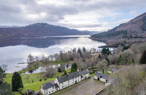 Invermoriston House | Beautiful private villa for 6 guests with WIFI and TV