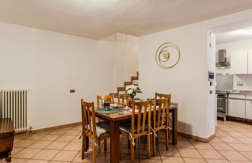 Claino Con Osteno House | Beautiful private villa for 5 people with WIFI, balcony, pets allowed and parking