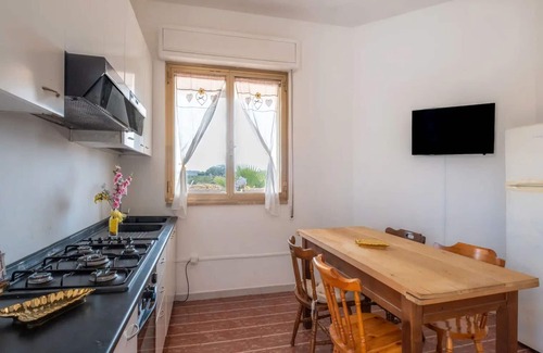 Padula Fede Villa | Beautiful private villa for 6 guests with TV, patio and pets allowed