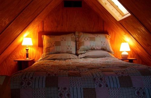 Southmont House | Beautiful Private Cabin Nestled on Premiere Retreat Center, North Carolina