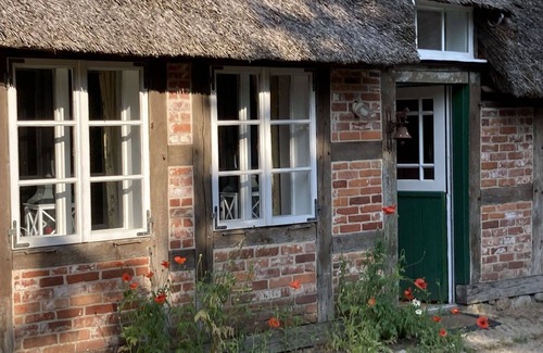 Sandbostel House | Beautiful private villa for 6 guests with WIFI and pets allowed