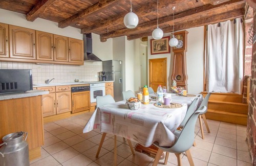 Lagleygeolle Villa | Beautiful private villa for 6 people with WIFI, TV, patio, pets allowed and panoramic view