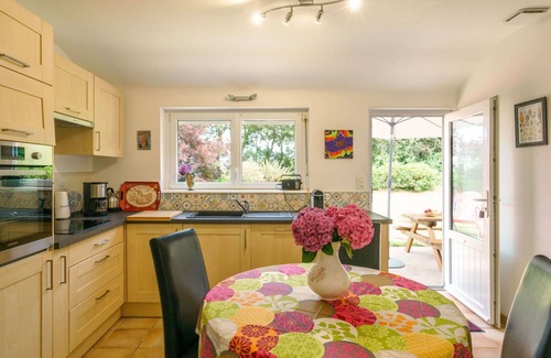 Plovan House | Beautiful private villa for 4 people with WIFI, TV, terrace and pets allowed