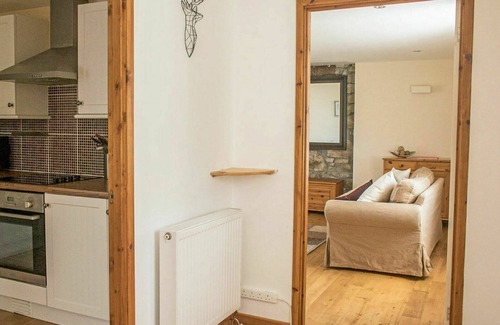 Breakish House | Beautiful private villa for 6 people with WIFI, TV, patio and pets allowed