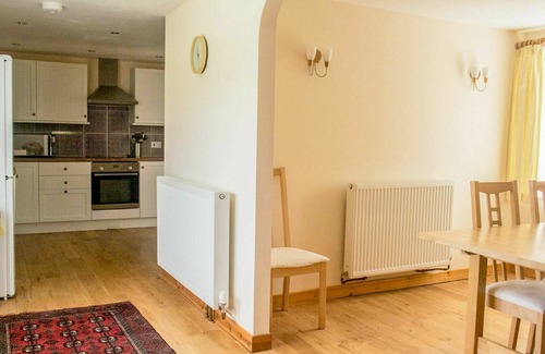 Breakish House | Beautiful private villa for 6 people with WIFI, TV, patio and pets allowed
