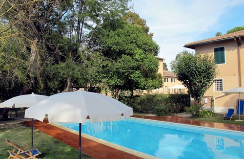 San Miniato Basso House | Beautiful private villa for 20 people with private pool, WIFI, TV, patio, pets allowed and parking