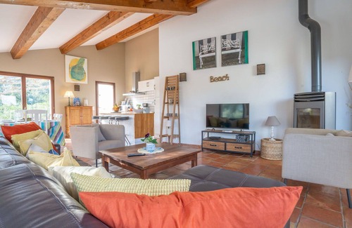 La Mole House | Beautiful private villa for 9 people with WIFI, A/C, private pool, TV, terrace and pets allowed