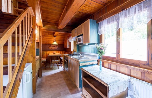 Benecko House | Beautiful private villa for 6 people with WIFI, TV, patio, pets allowed and panoramic view
