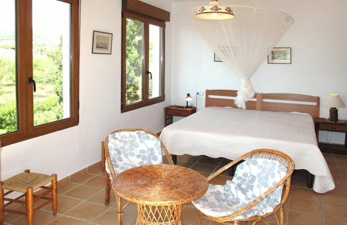 Peniscola House | Beautiful private villa for 6 people with WIFI, TV, patio, pets allowed, panoramic view and park.