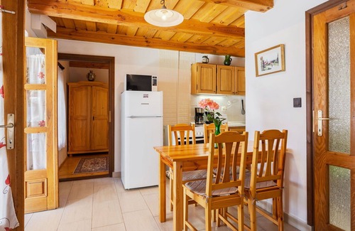 Balatongyorok House | Beautiful private villa for 4 guests with WIFI, TV, terrace and parking