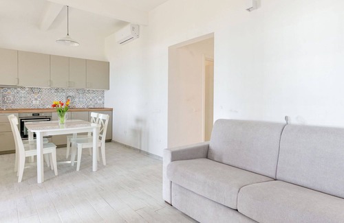 Follonica House | Beautiful private villa for 6 guests with WIFI, A/C, balcony and pets allowed