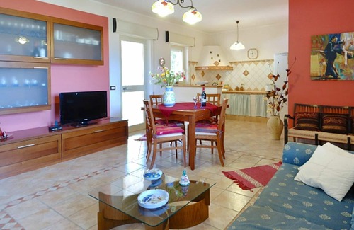 Mockarta Villa | Beautiful private villa for 7 guests with private pool, A/C, WIFI, TV, patio and parking