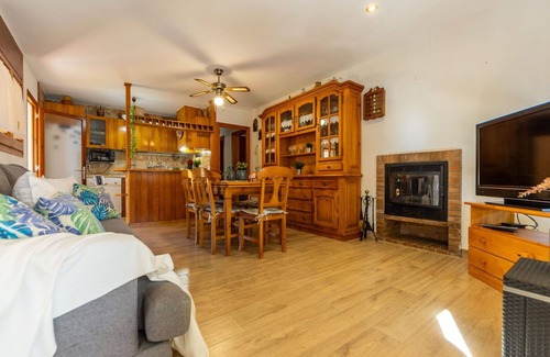 Riumar Villa | Beautiful private villa with private pool, WIFI, A/C, TV, patio, pets allowed and parking