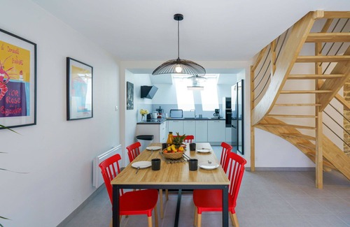 Plovan House | Beautiful private villa for 5 people with WIFI, TV and terrace