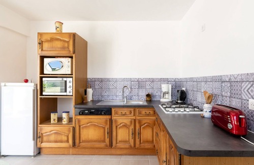 Matignon House | Beautiful private villa for 4 people with TV, terrace and pets allowed