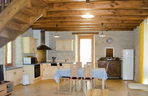 Pontcirq Villa | Beautiful private villa for 6 people with private pool, WIFI, TV, terrace and pets allowed