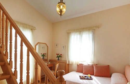 Xiro Chorio Villa | Beautiful private villa with private pool, A/C, WIFI, TV, terrace, panoramic view and parking