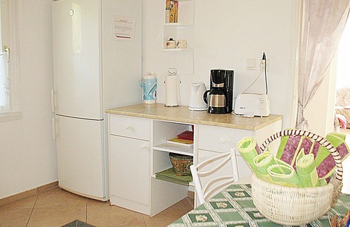 Balatonalmadi House | Beautiful private villa with WIFI, private pool, A/C, TV, terrace, pets allowed and parking