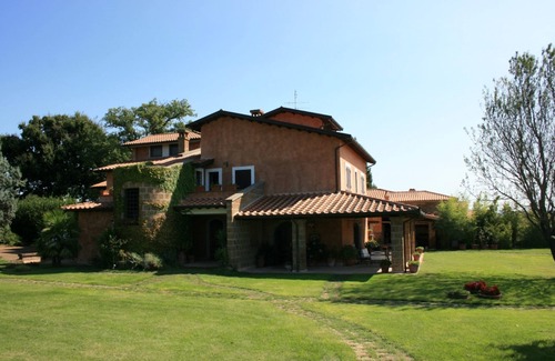 Corchiano Villa | Beautiful private villa with WIFI, private pool, A/C, TV, terrace, pets allowed and parking