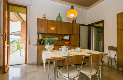 Villamagna House | Beautiful private villa with A/C, WIFI, private pool, patio, pets allowed, panoramic view, parking