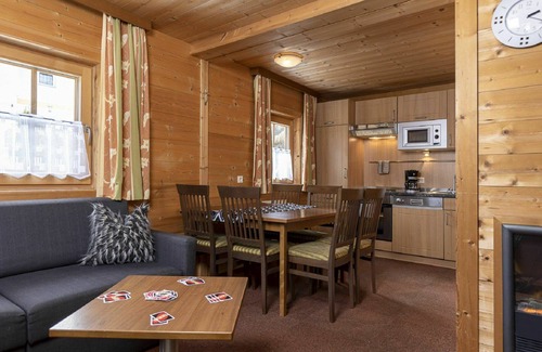 Schwendau House | Beautiful private villa for 6 guests with WIFI, TV, terrace and pets allowed
