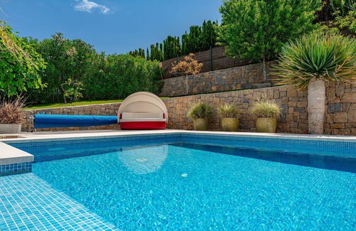 Benitachell Villa | Beautiful private villa for 8 guests with A/C, WIFI, hot tub, private pool, TV and patio