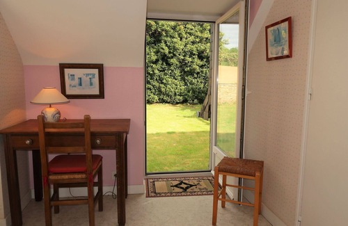Ploumilliau House | Beautiful private villa for 5 people with WIFI, pool, TV and terrace