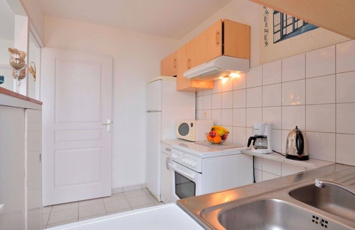 Asserac House | Beautiful private villa for 4 people with WIFI, TV, patio and pets allowed