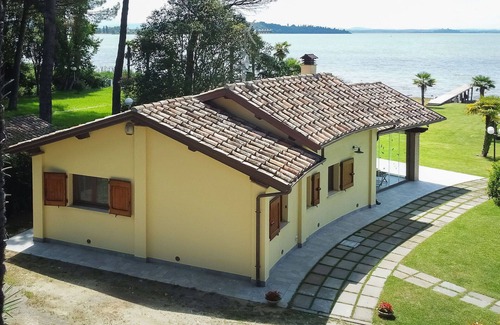 San Feliciano House | Beautiful private villa for 5 people with WIFI, A/C, TV, terrace and pets allowed