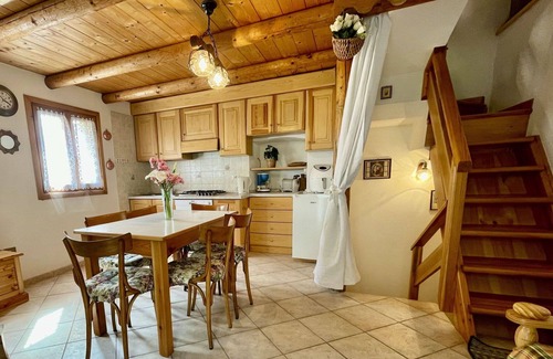 Verceia House | Beautiful private villa for 3 guests with WIFI, TV, terrace, pets allowed and parking