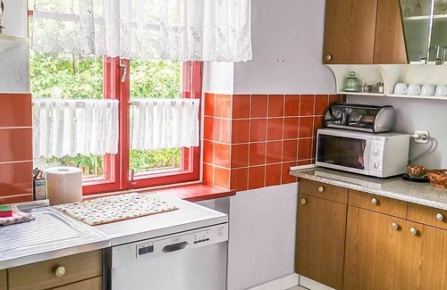 Ogonki House | Beautiful private villa for 6 people with TV and patio