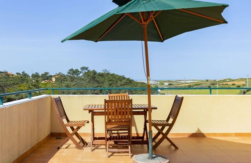 Maceira House | Beautiful private villa for 8 guests with WIFI, TV, terrace, panoramic view and parking