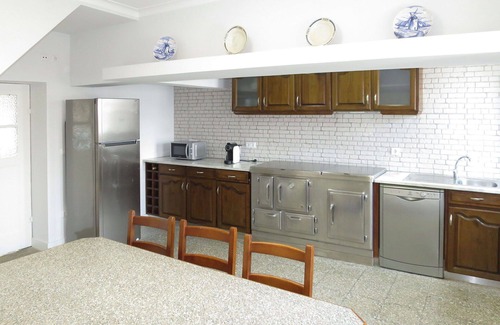 Rates Villa | Beautiful private villa for 10 guests with WIFI, private pool, A/C, TV and terrace